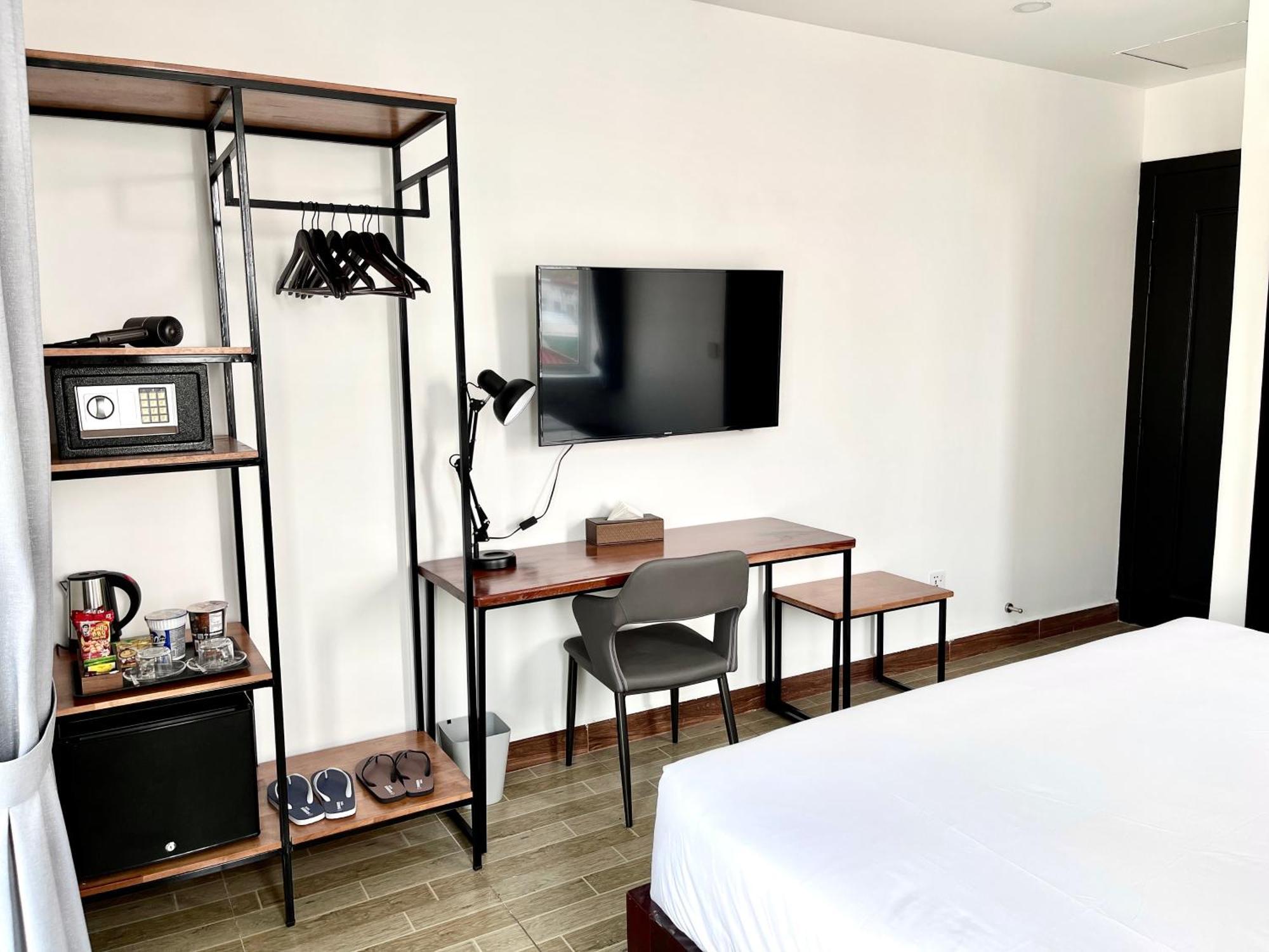 Times Hotel At Bassac Lane Phnom Penh Exterior foto